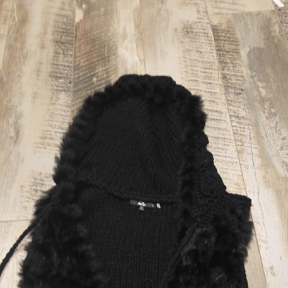 Chic Black Rabbit Fur Hooded Vest - Picture 7 of 12